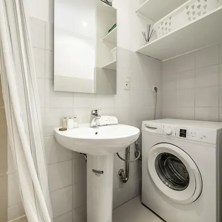 Superbe Duplex Lumineux A Deux Pas Du Centre *